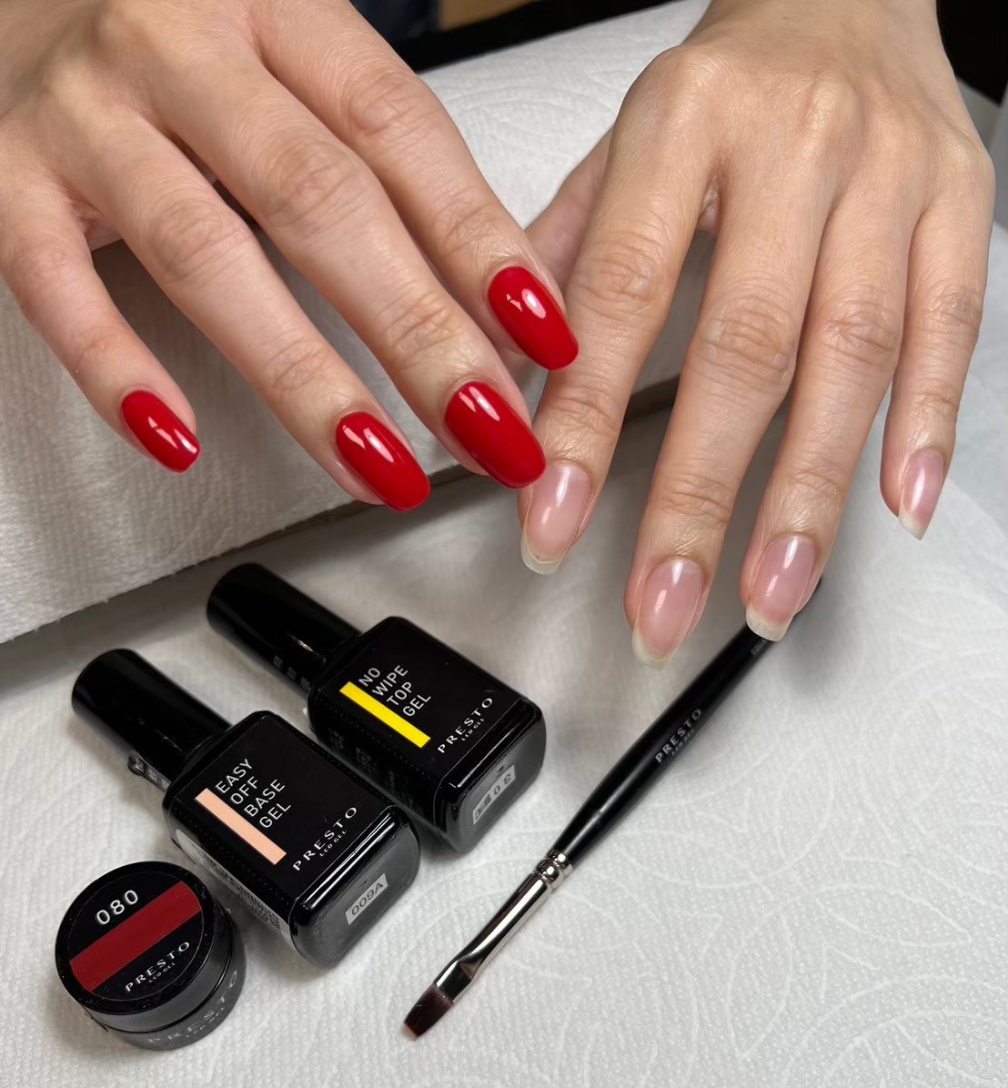 指甲彩繪技能職類測驗術科作品之紅色凝膠上色